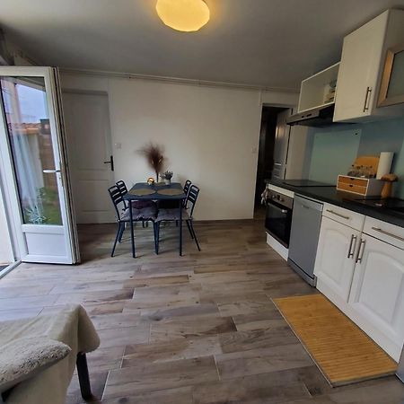 Appart 28M2 Avec Jardin Et Parking Prives, Chambre Separee Milhaud Экстерьер фото