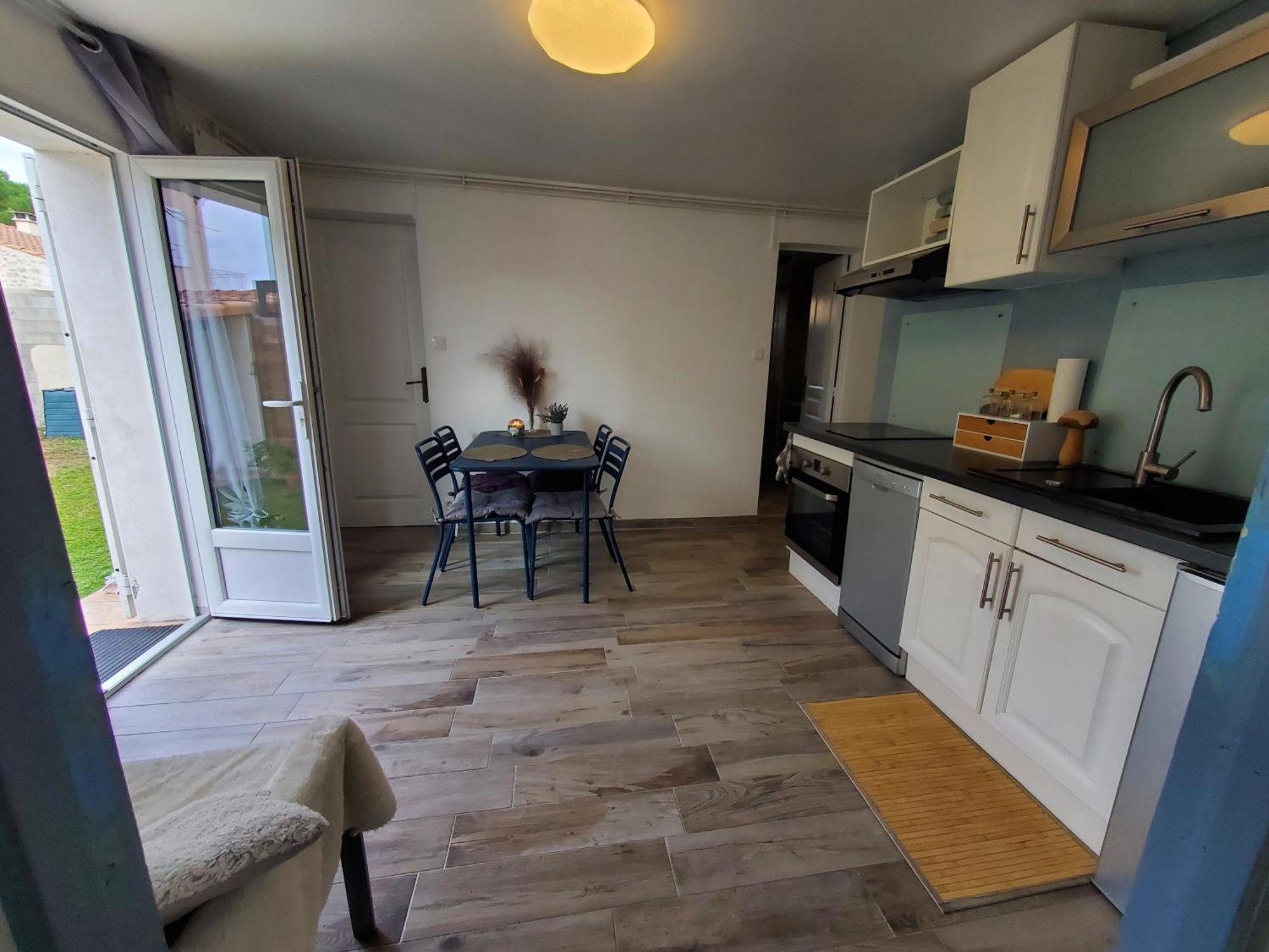 Appart 28M2 Avec Jardin Et Parking Prives, Chambre Separee Milhaud Экстерьер фото